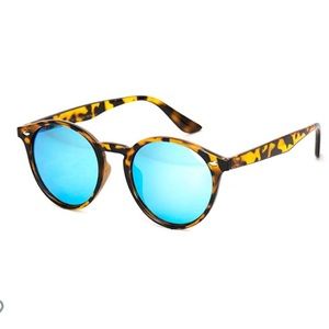 Tortoise Frame Sunglasses